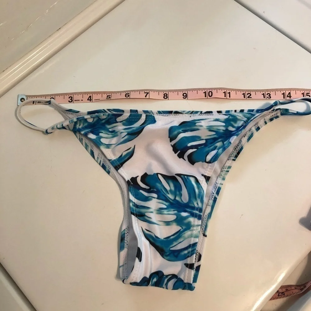 TROPICAL Leaf Bikini Bottoms Large Blue White